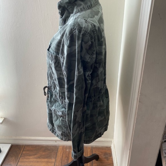 Old Navy Camo Jacket sz Large - Picture 9 of 12